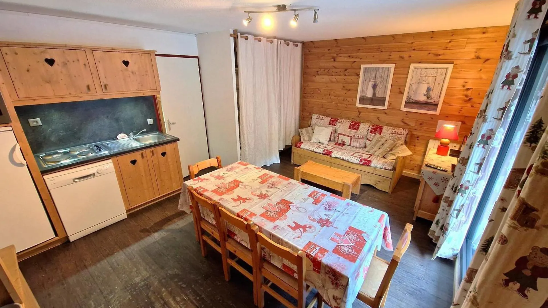 2 Pieces+Cabine, 6-8 Pers, 42M², Coeur Station, Pres Pistes, Tv, Dvd - Fr-1-265-220 Valfrejus